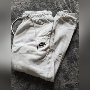 Nike jogger sweatpants women's small